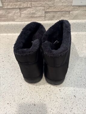 Women’s Black Fleece-Lined Winter Ankle Boots - Classic Warm Comfort